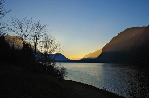 Evening atmosphere at Sylvensteinsee, Karwendel