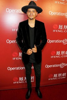 Evan Ross at the 2016 Operation Smile's Annual Smile Gala held at the Beverly Wilshire Hotel in