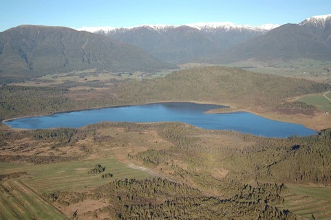 Kangaroo Lake near Lake Brunner, West Coast, South Island, New Zealand, Oceania