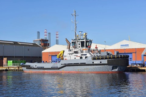 Den Helder, Netherlands. April 2023. A tug and an oil rig in Den Helder harbor