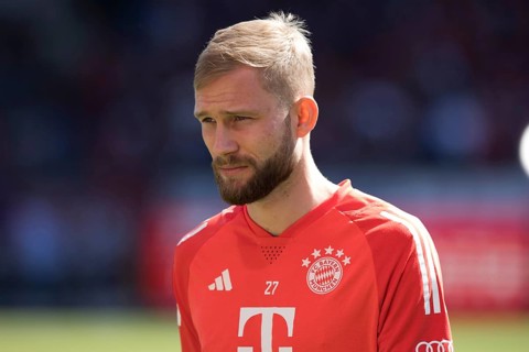 Konrad LAIMER FC Bayern Munich in front of the match