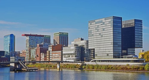 Buildings in Medienhafen, Buildings in the harbour