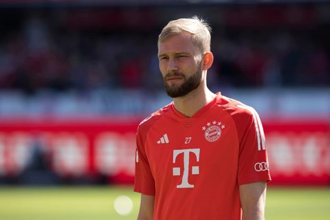 Konrad LAIMER FC Bayern Munich in front of the match