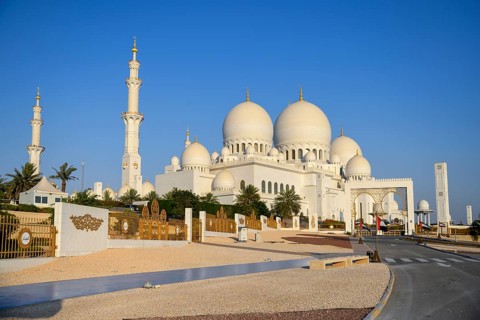 Sheikh Zayed Mosque, Abu Dhabi City, Emirate of Abu Dhabi, United Arab Emirates, Asia