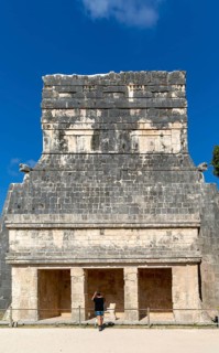 Temple of the Jaguars, Templo de los Jaguares, Chichen Itzá, Mayan ruins, Yucatan, Mexico, Central