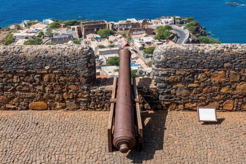 Cannon and loop-hole. Ciudad Velha. Cidade Velha. Santiago. Cabo Verde. Africa