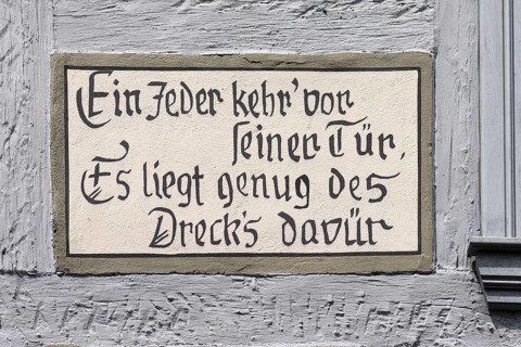 Saying on an old half-timbered house, Zeil am Main, Lower Franconia, Bavaria, Germany, Europe