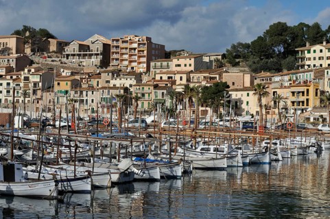 Fishing port of Port de Soller, Majorca, Balearic Islands, Spain, Europe