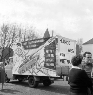 Crossed the industrial landscape of the Ruhr area and was marked by the active participation of the