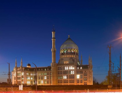 The former Yenidze cigarette factory building is one of Dresden's architectural landmarks. Built