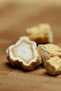Real ginseng, sliced ginseng root, seng, Ginseng (Panax ginseng) Korean ginseng (Araliaceae),