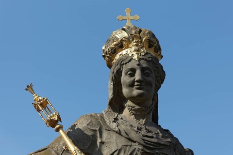Statue of St. Kunigunde with imperial crown, Bamberg, Upper Franconia, Bavaria, Germany, Europe