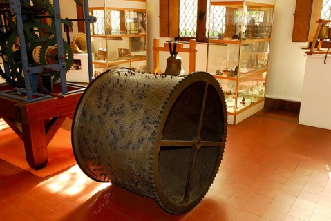 Drum for mechanical carillon, Malines, musical instrument, music, piano, carillon school, Mechelen,