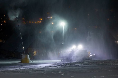 In anticipation of easing of the corona-induced logdown, the ski slope in Altenberg, Saxony, in the