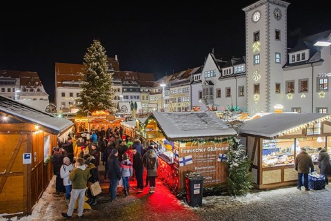 The Freiberg Christmas Market on the Obermarkt in front of the town hall