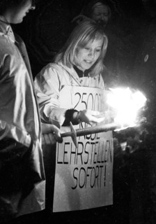 The conference of the left-oriented SDAJ and the torchlight march of the youth organisation against