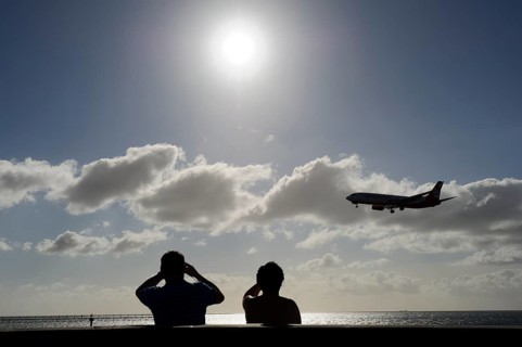Aeroplane, Airport, Arrecife, Lanzarote, Canary Islands, Spain, landing approach IFlugzeug,
