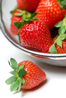 Strawberries in sieve (Fragaria x ananassa) , carbon copy