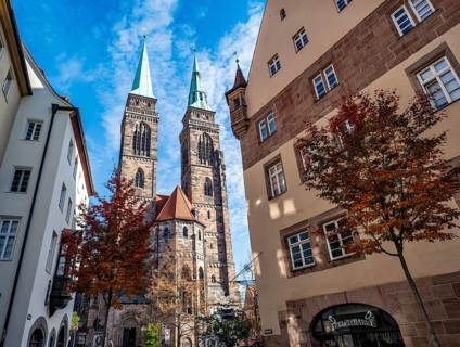 Towers of the Sebaldus Church, in autumn, wine market, Nuremberg, Middle Franconia, Bavaria,