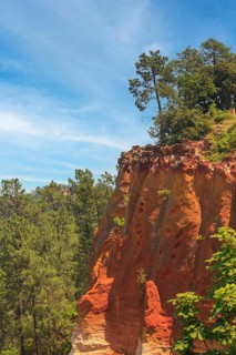 Ochre rocks, Roussillon, Luberon, Vaucluse department, Provence-Alpes-Côte dAzur, France, Europe