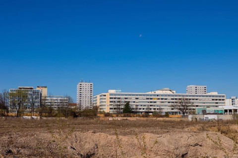 Construction sites of the Lingner area on the former Roboton site. The urban quarter Am Blüherpark