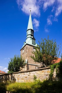The Evangelical Lutheran Church Leubnitz-Neuostra is a sacred building of the Evangelical Lutheran