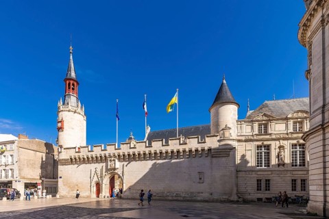 Historic Town Hall in the Old Town, Hôtel de Ville, La Rochelle, Atlantic Coast, Aquitaine, New