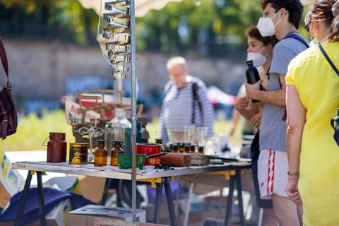 Flea markets may be held again on the banks of the Elbe in Johannstadt. However, some corona