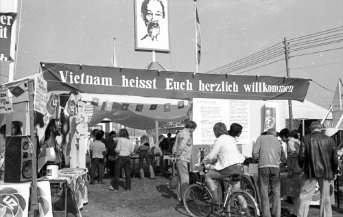 Politics, discussion, folklore, dance, song and play are the ingredients of the DKP's UZ festival