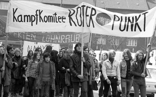 Led by students and accompanied and observed by the police, the Red Dot actions in Bochum on 31