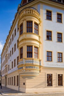 Dresden Neumarkt, Schütz Residenz The Neumarkt in Dresden between the Altmarkt and the Elbe was and