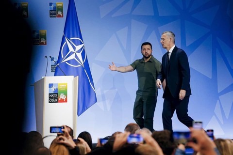 Ukrainian President Volodomyr Zelensky and NATO Secretary General Jens Stoltenberg, pictured at a