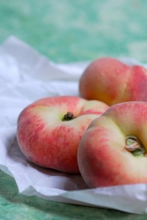 Flat peaches (Prunus persica var. platycarpa) , Paraguayo, vineyard peach, mountain peach