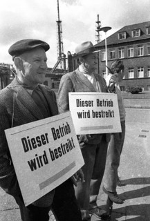 In the collective bargaining dispute of IG Chemie, Papier, Keramik, the union went on strike at the