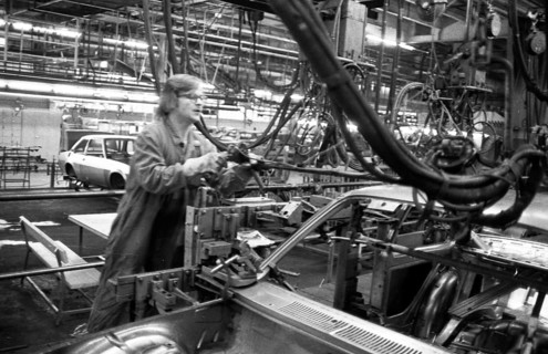 Production on the bodies of Opel AG vehicles in Plant I on 09.12.1975 in Bochum, Germany, Europe