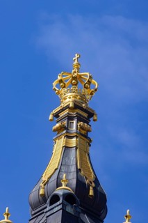 Crown on the Saxon State Chancellery