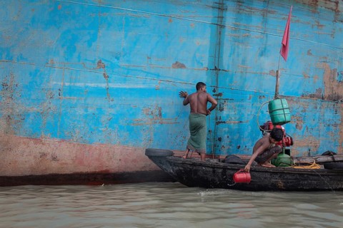 Shipyard workers, Dockyards, Dhaka, Bangladesh, Asia