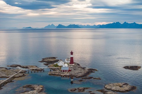 Tranoy Fyr Lighthouse, Tranøy Fyr, Lofoten in the back, Hamarøy, Ofoten, Vestfjord, Nordland,