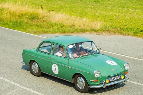 A drive for vintage vehicles. Skilful handling of the vehicle, finding the route by means of the