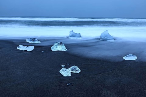 Ice floes, beach, sea, waves, clouds, Diamond Beach, Breidamerkursandur, Jökulsarlon, Iceland,