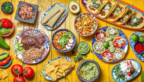 Food Photography, Mexican festive food for independence day, independencia chiles en nogada, tacos