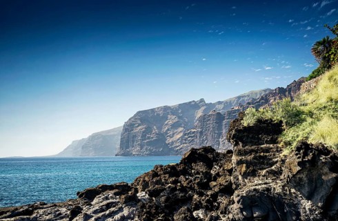 Los gigantes cliffs coast natural landmark and scenery in south tenerife island spain