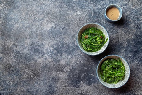 Chuka wakame, seaweed japanese salad with nuts sauce