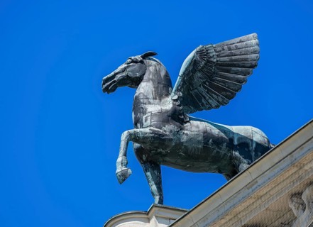 Pegasus sculpture at the Alte Oper, Frankfurt am Main, Hesse, Germany, Europe