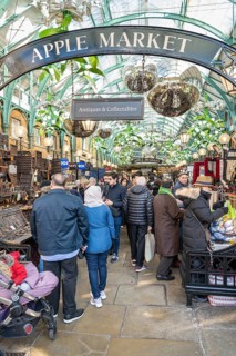 Covent Garden Apple Market, London, England, United Kingdom, Europe