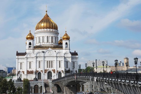 View of the Cathedral of Christ the Savior in Moscow