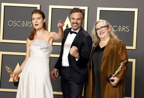 Carol Dysinger, Elena Andreicheva and Mark Ruffalo at the 92nd Academy Awards, Press Room held at