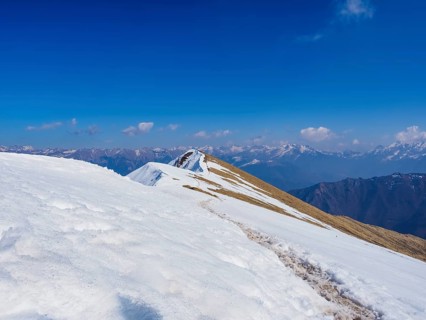 Trail on the range of Pizzo Baciamorti mountain