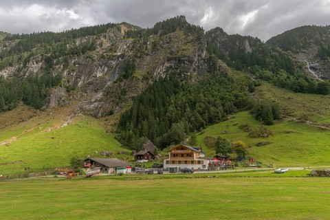 Hiking trail in Stilluptal, Gasthof Stilluper Haus, Stillupgrund, Mayrhofen, Zillertal Alps High