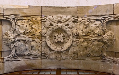 Kreuzkirche detail door arch